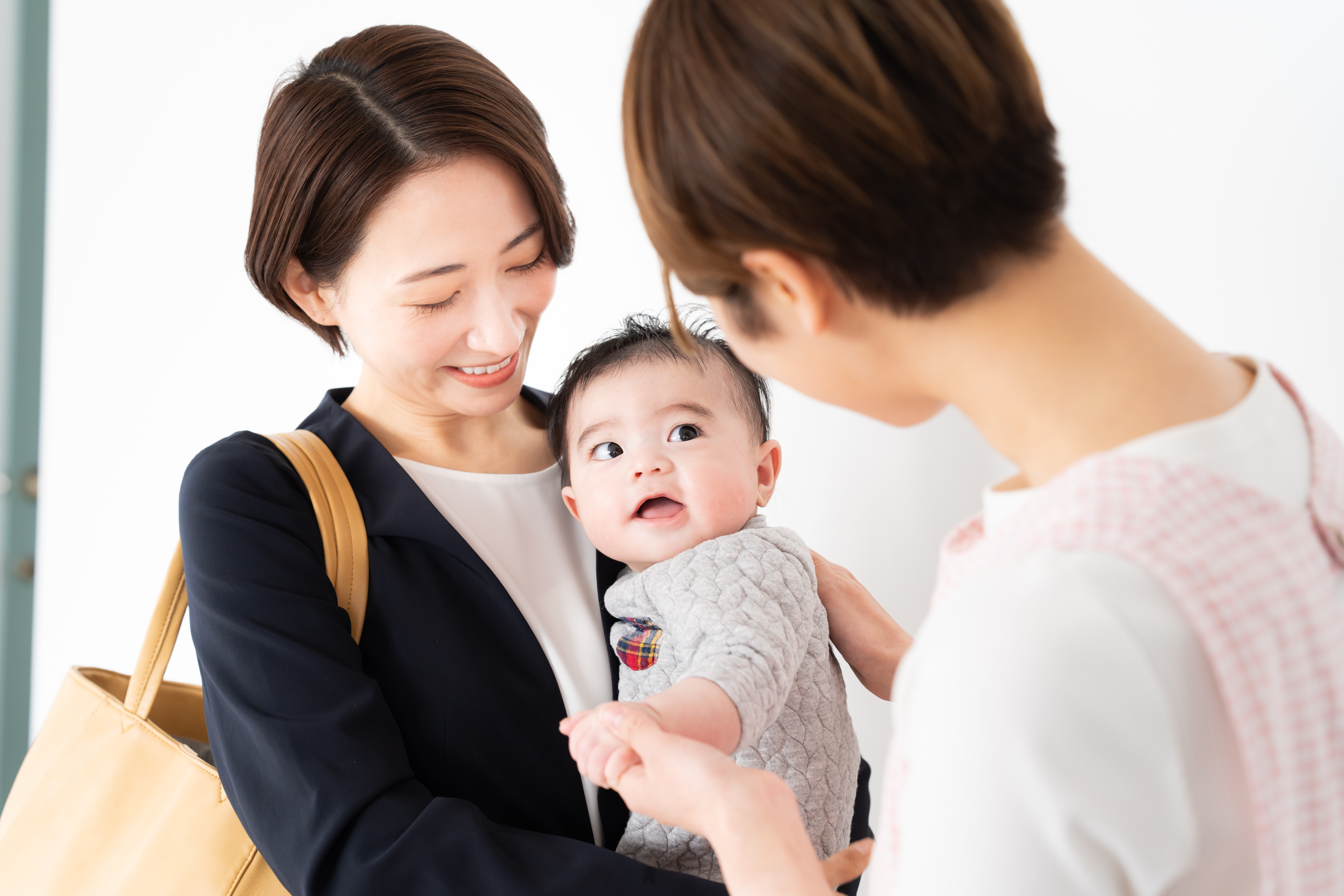 保育園に子どもを預ける