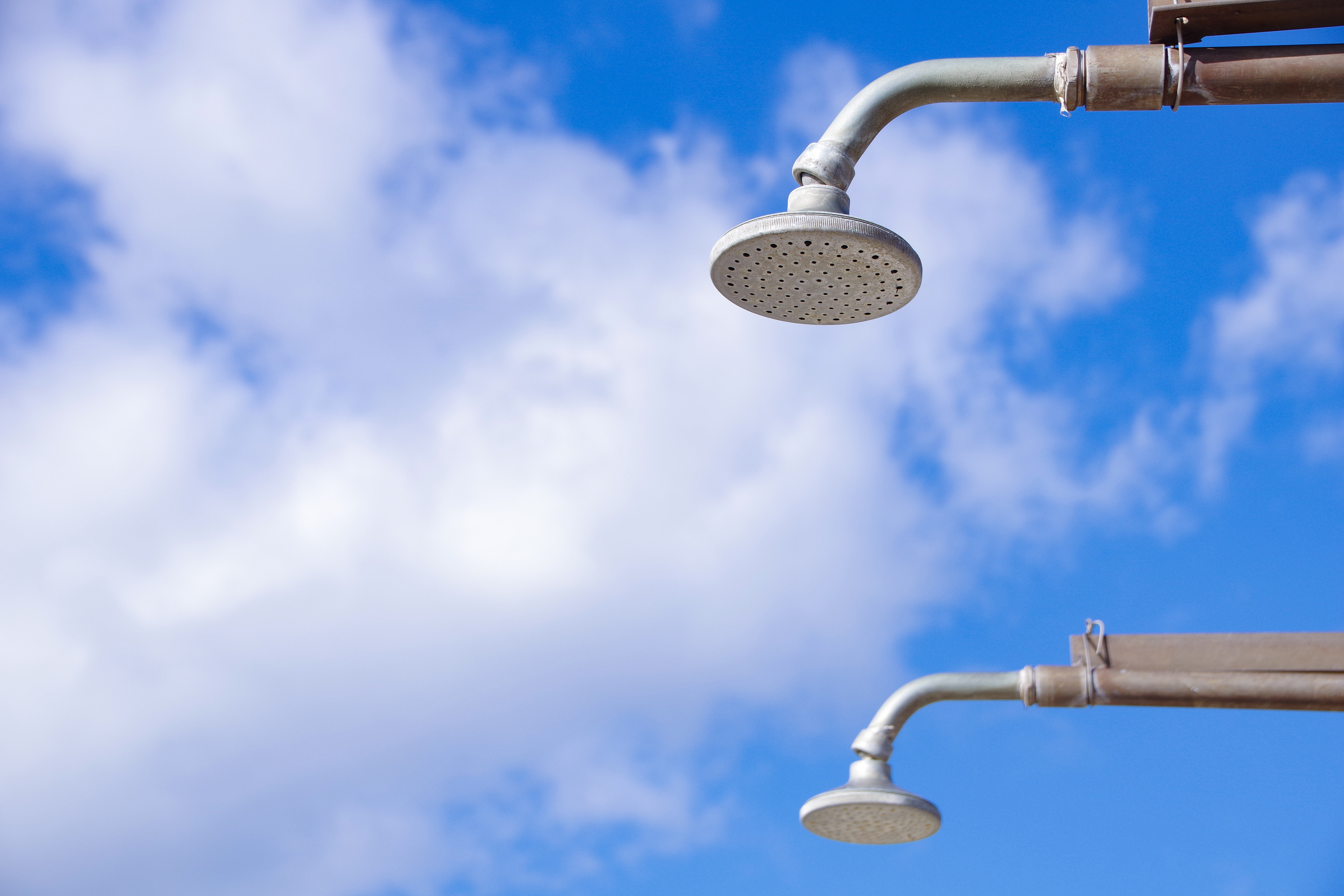 プールのシャワー