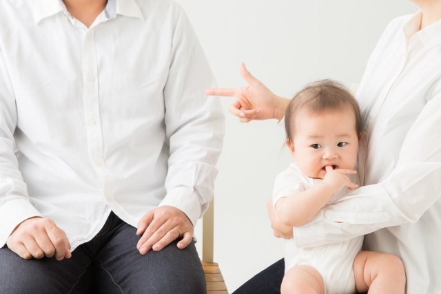 赤ちゃんと親