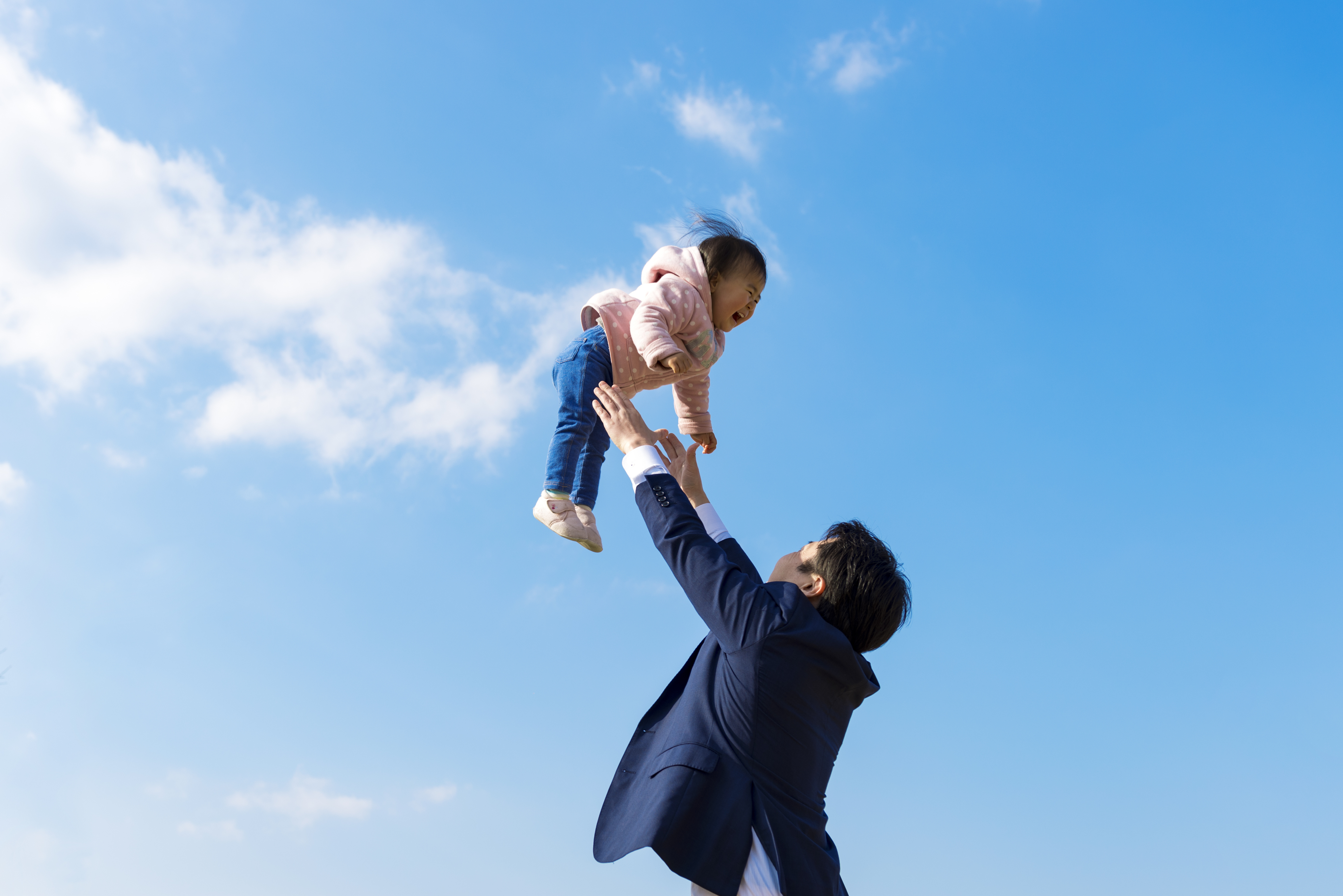 パパと子